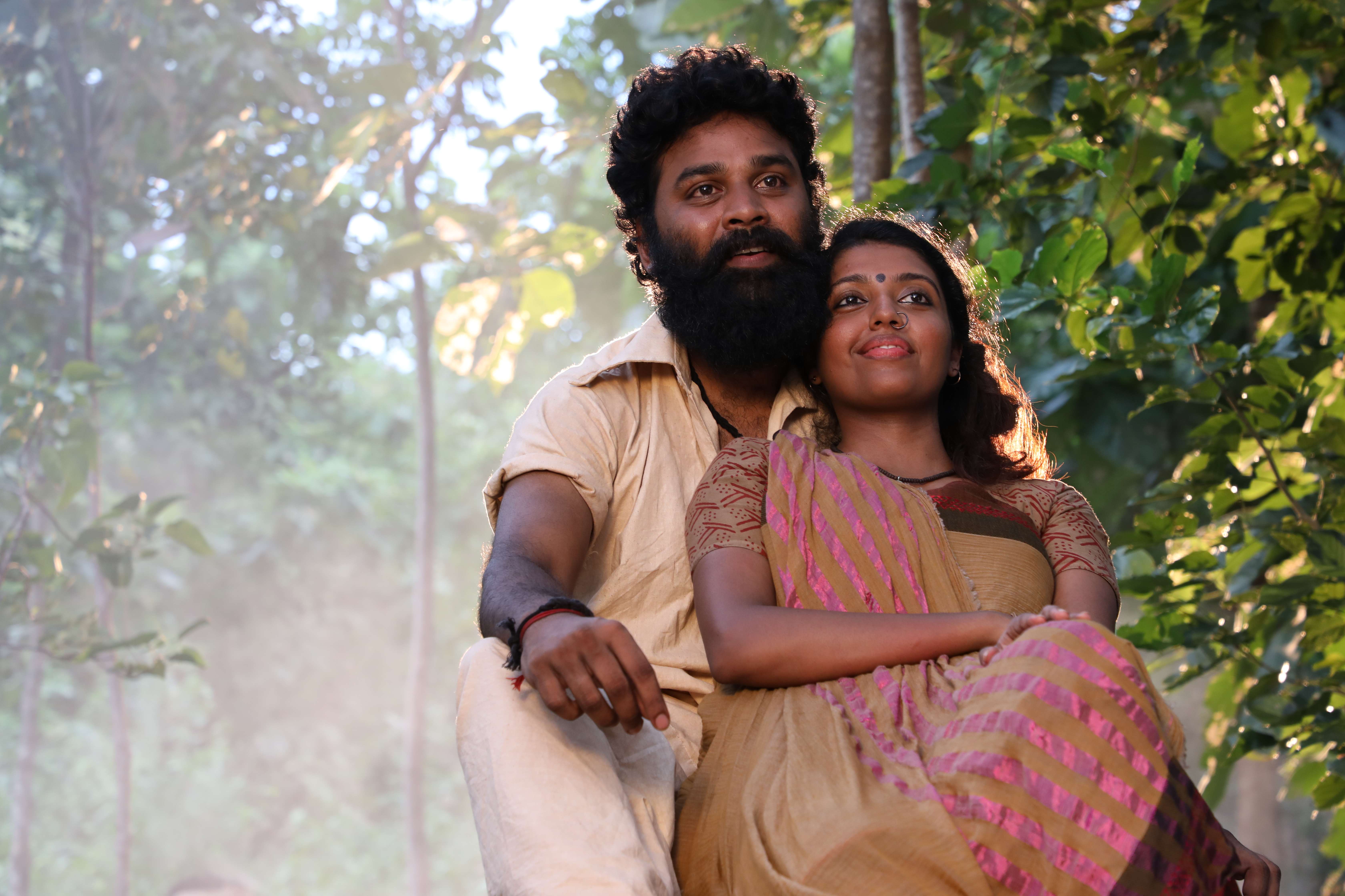 Behind the scenes still from Arikomban — Magic Pictures production